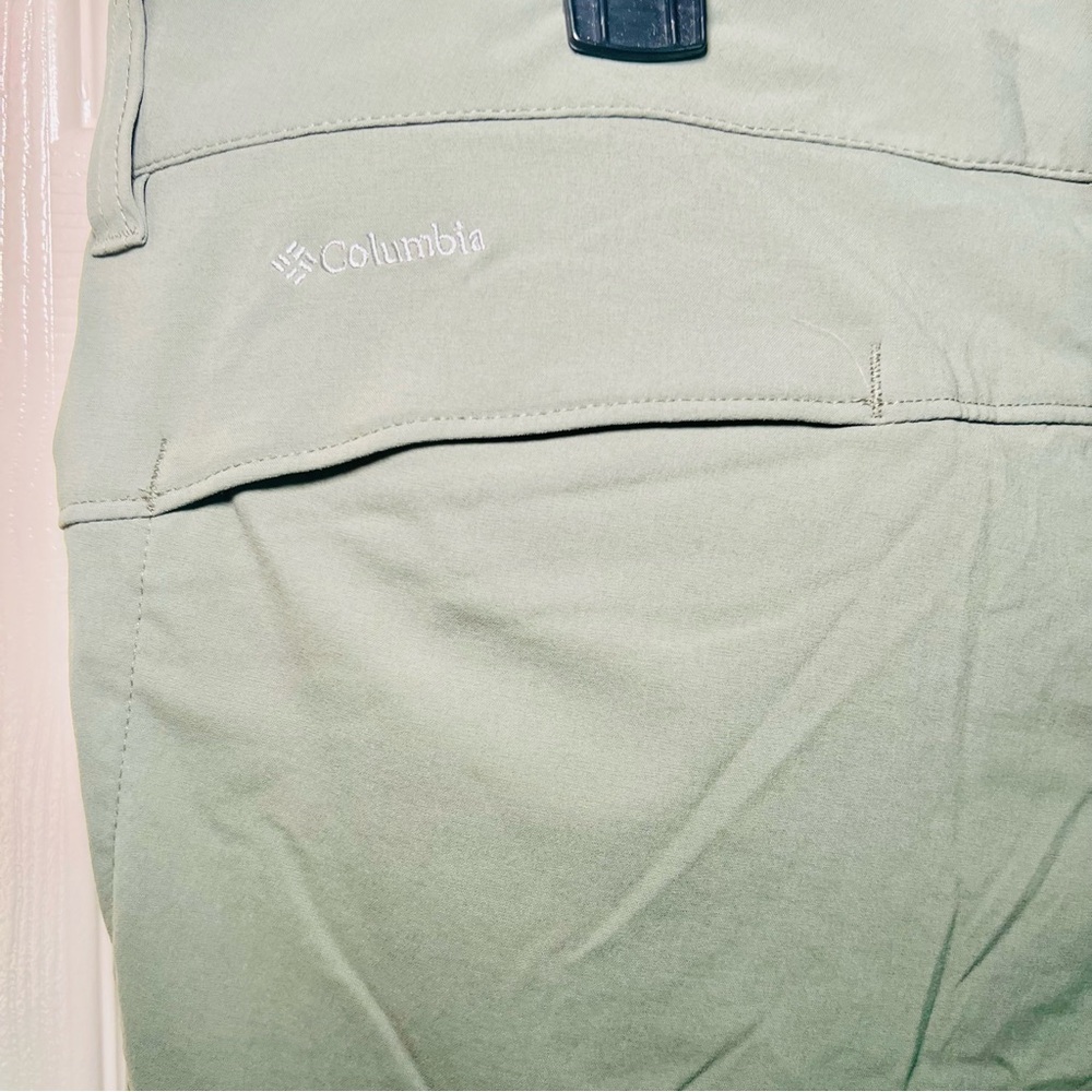 Columbia Women’s Green Saturday Trail Shorts 5” Inseam Omni-Shield Sz 14 RN69724 - Picture 8 of 11